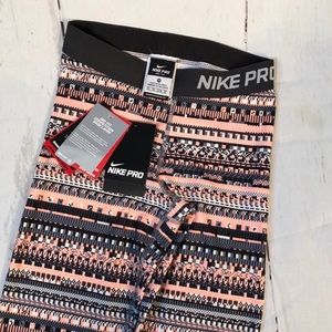 Nike Pro Dri-fit leggings Hyperwarm New!! XS